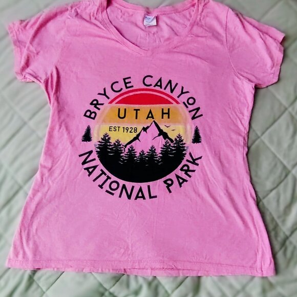 Bryce Canyon National Park Ladies Top Size Large - Picture 1 of 3